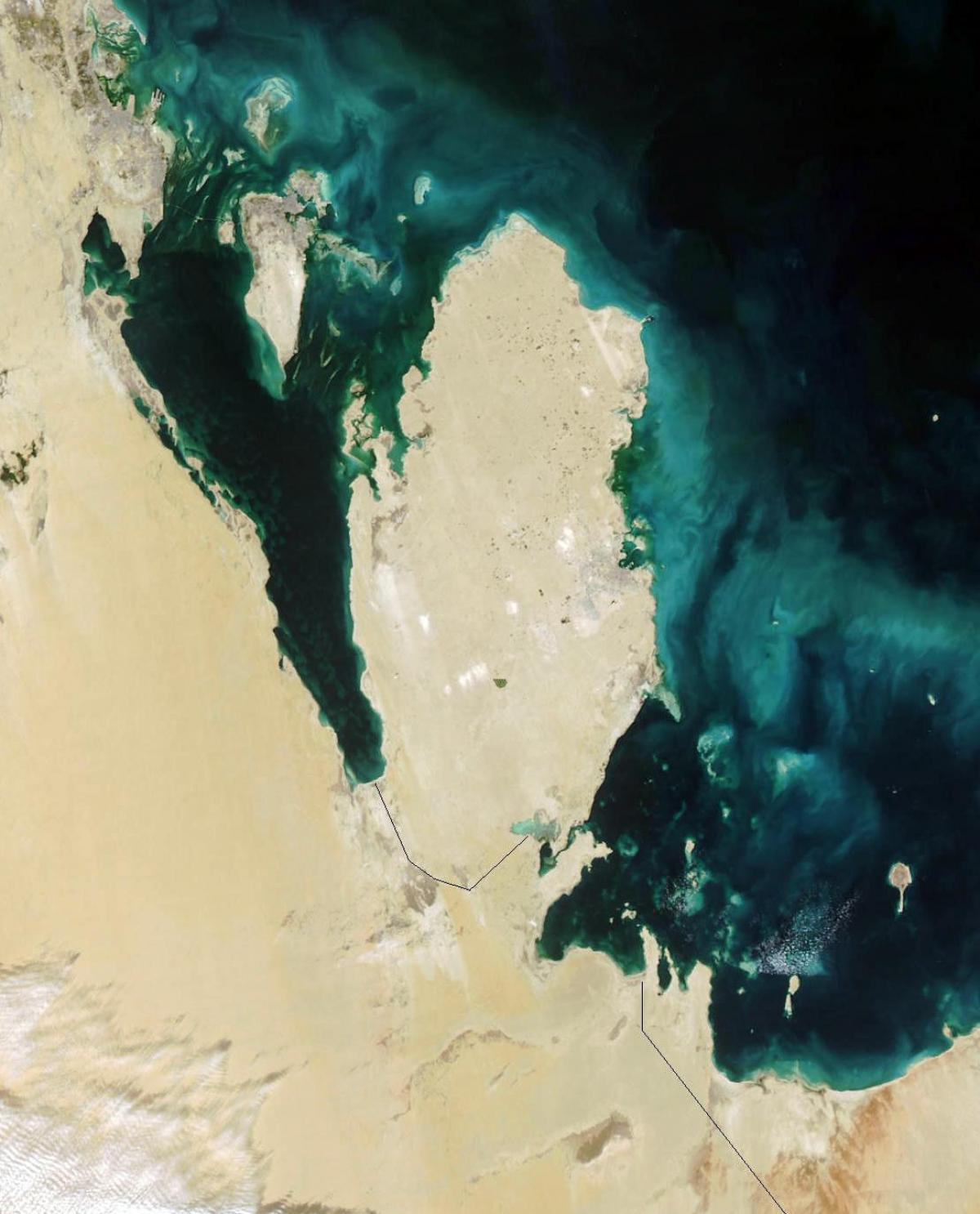 Map of qatar satellite 